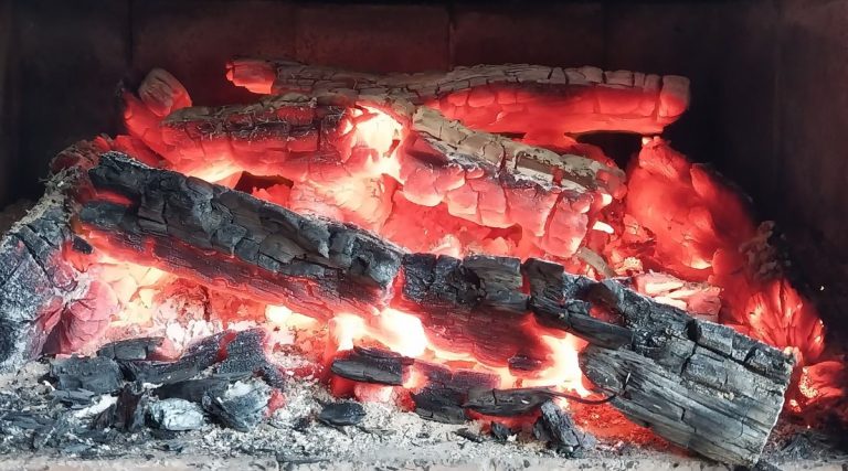 Ironbark cooking wood, restaurant wood,